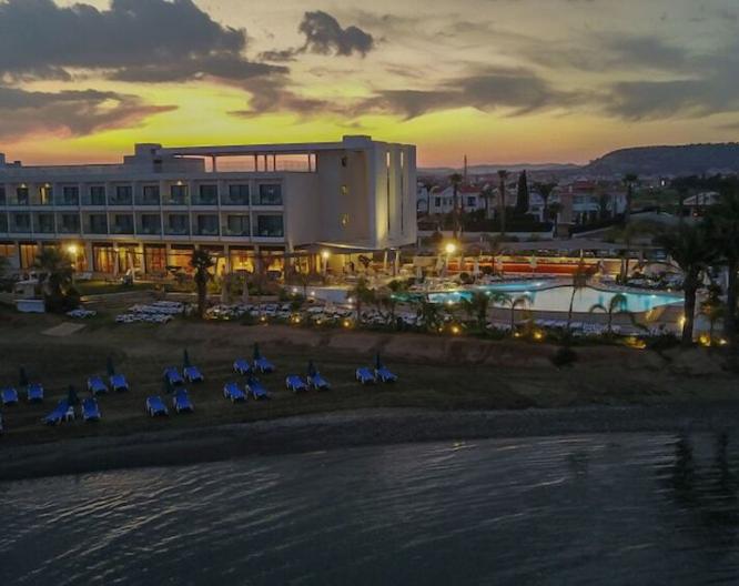 Lebay Beach Hotel - Außenansicht