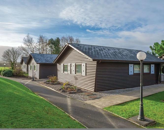 Pine Lake Resort - Außenansicht