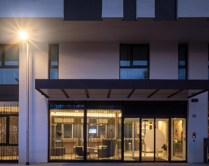 Holiday Inn Express Erlangen - Außenansicht