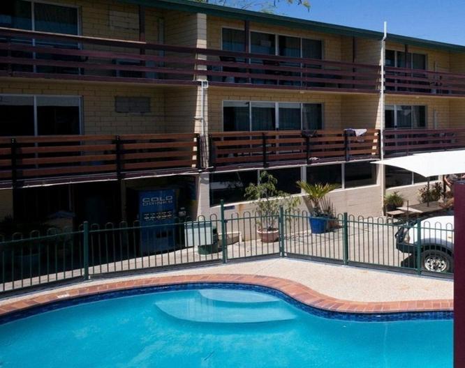 YHA Airlie Beach - Außenansicht