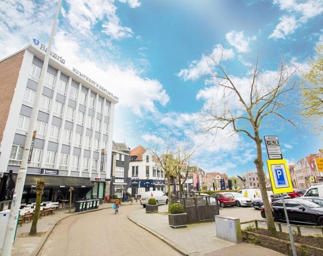 Hotel La Reine - Außenansicht