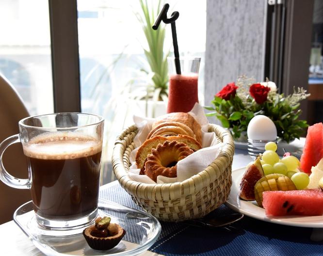 Business Hotel Sfax - Repas et boissons
