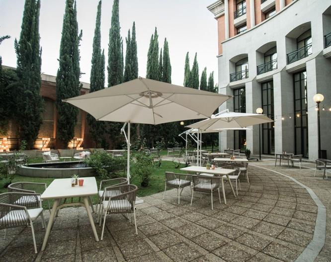 Hotel Merida Medea Affiliated by Melia - Außenansicht