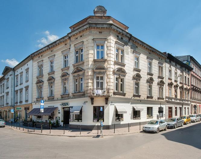 Aparthotel Spatz - Außenansicht