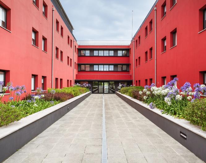 Hotel ibis Lisboa Sintra - Außenansicht