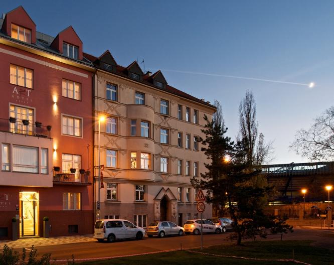 Art Hotel Praha - Außenansicht