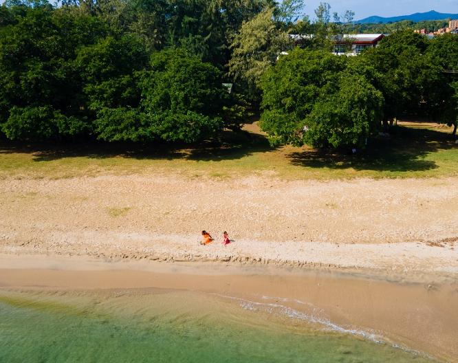 Ocean´s Creek Beach Hotel - Strand