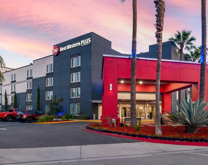 Best Western Plus Commerce Hotel - Außenansicht