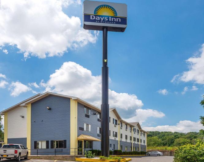 Days Inn by Wyndham Somerset PA I-70 I-76 - Außenansicht