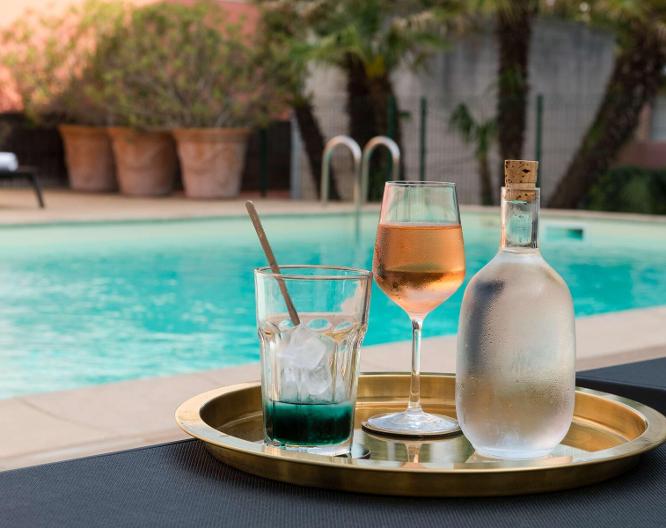 Best Western Hôtel Le Galice Centre-Ville - Pool