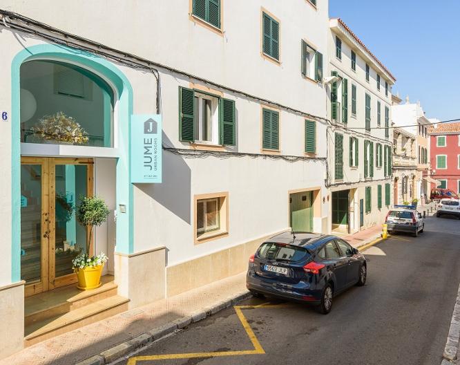 Hostal Jume - Außenansicht