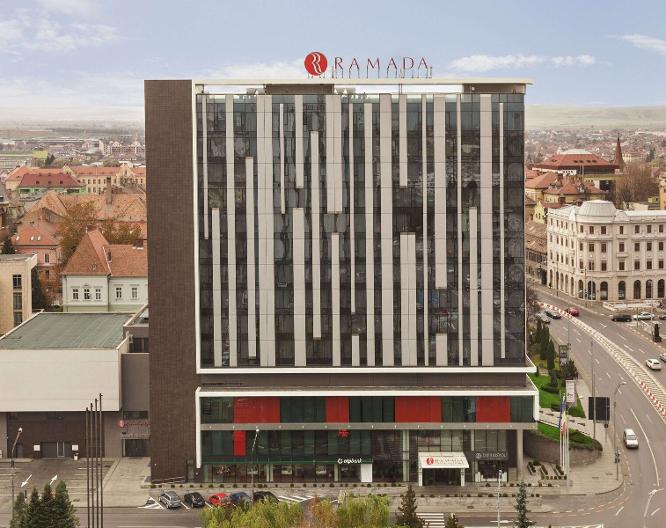 Hotel Ramada Sibiu - Außenansicht
