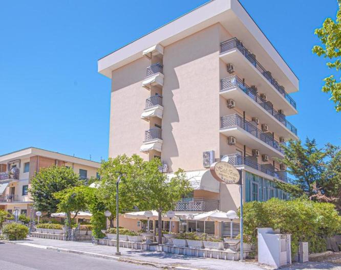 Hotel Bruna - Außenansicht