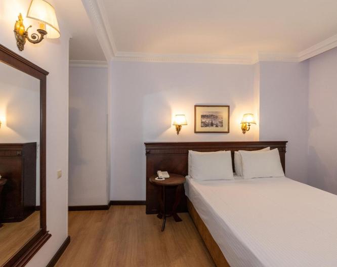Pera Rose Hotel - Außenansicht