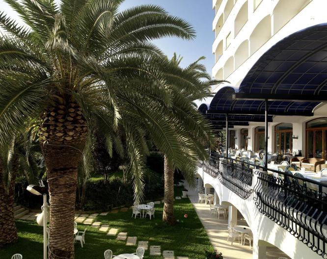 Grand Hotel Don Juan - Außenansicht