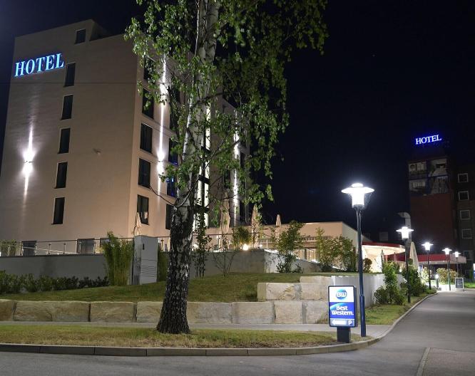 Best Western Queens Hotel - Außenansicht