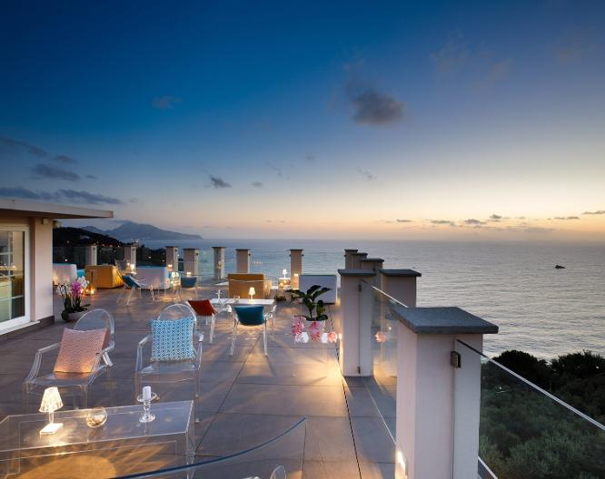 Art Hotel Villa Fiorella - Außenansicht