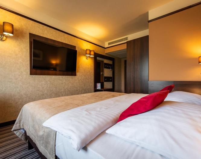 Park Hotel Diament - Außenansicht