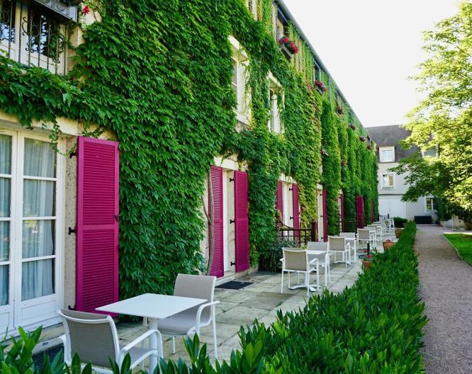 Le Manoir de Gressy - Außenansicht