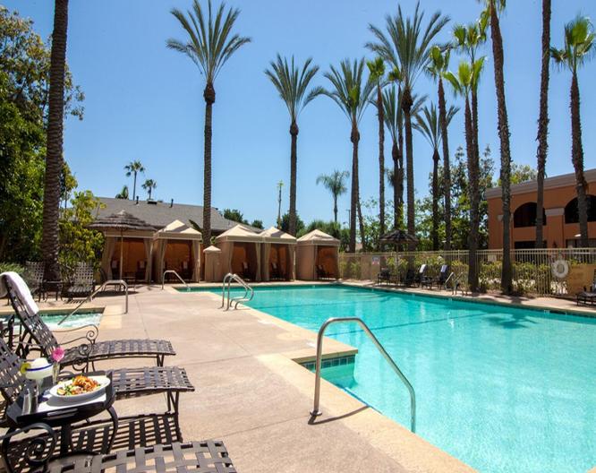 Delta Hotels Anaheim Garden Grove - Außenansicht