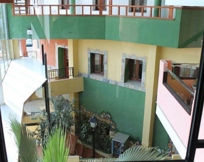 Hostal León Dormido - Außenansicht