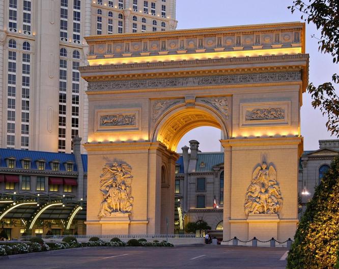 Paris Las Vegas - Außenansicht