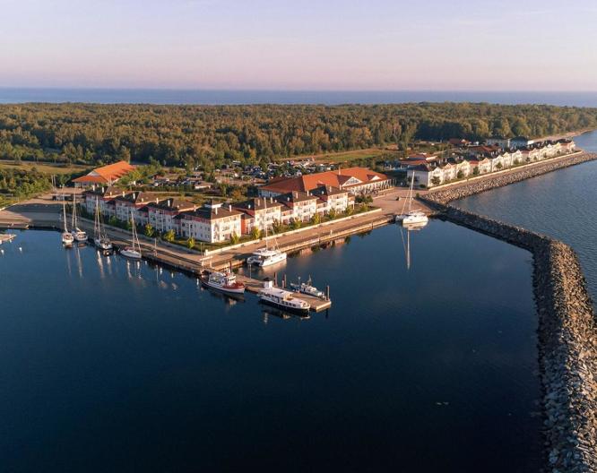 BEECH Resort Boltenhagen - Außenansicht