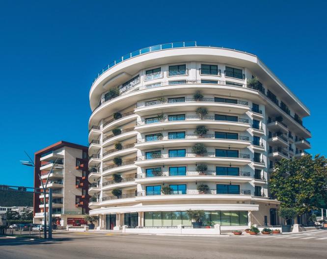Iberostar Slavija - Außenansicht