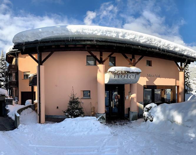 Mira Val Flims - Außenansicht