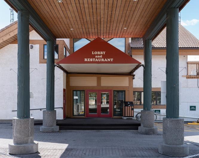 Banff Rocky Mountain Resort - Außenansicht