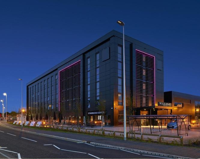 Village Hotel Glasgow - Außenansicht