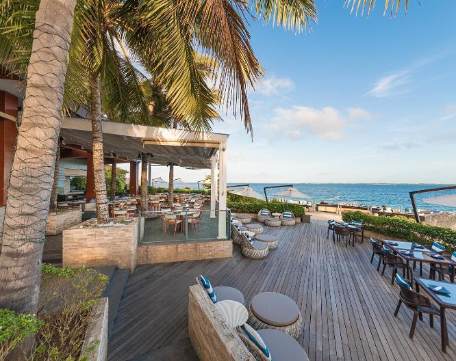 Crimson Resort and Spa Mactan - Außenansicht