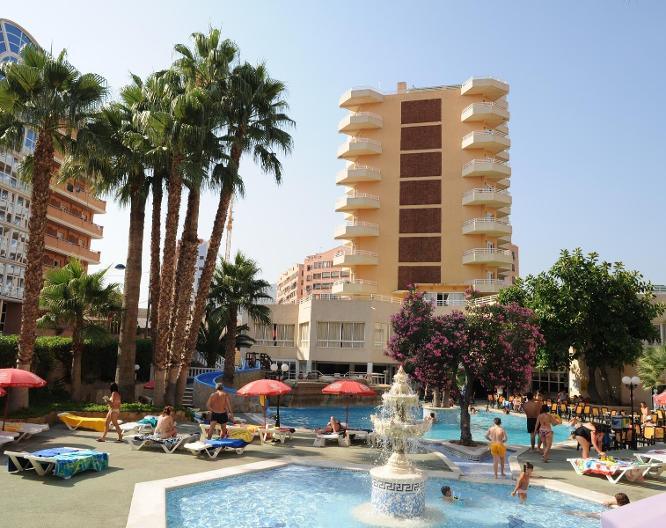 Alone - Außenansicht