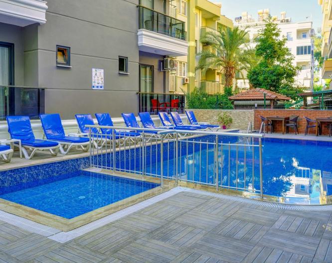 Miss Cleopatra Hotel - Außenansicht