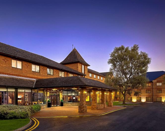 DoubleTree by Hilton Hotel Sheffield Park - Außenansicht