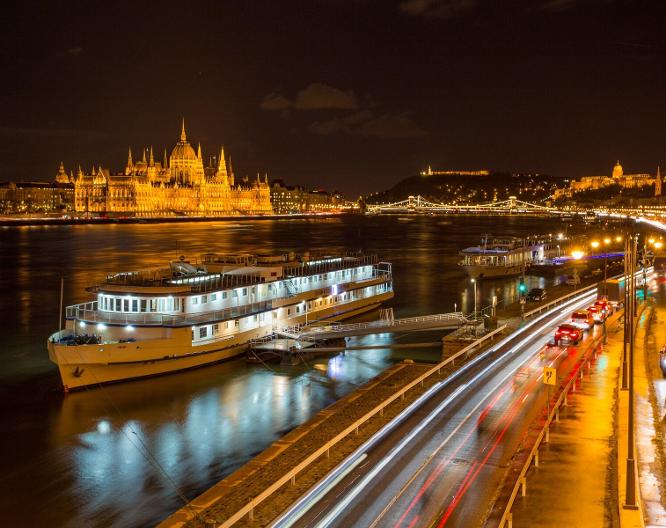 Grand Jules - Boat Hotel - Landschaft