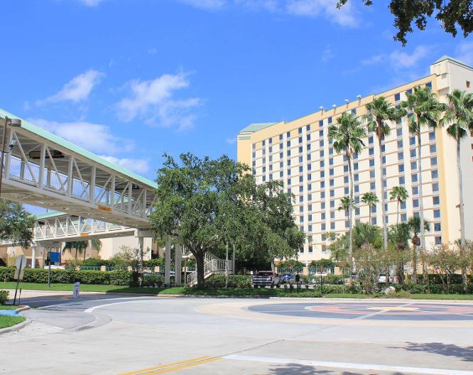 Rosen Plaza Hotel - Außenansicht