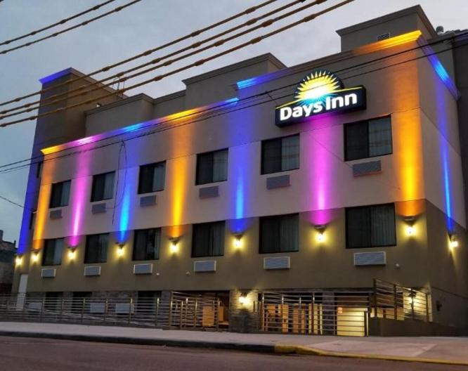 Days Inn by Wyndham Brooklyn Marine Park - Außenansicht