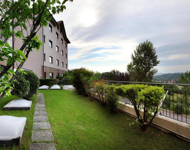 Mamiani - Außenansicht