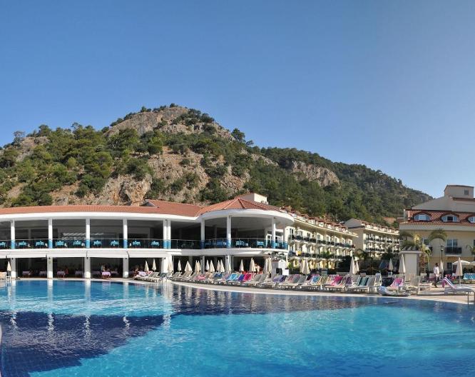 Montebello Resort - Außenansicht