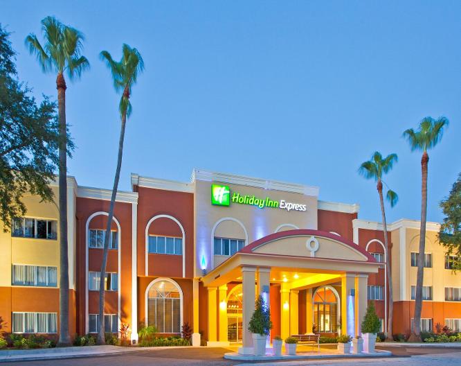 Holiday Inn Express Clearwater East - Icot Center - Außenansicht