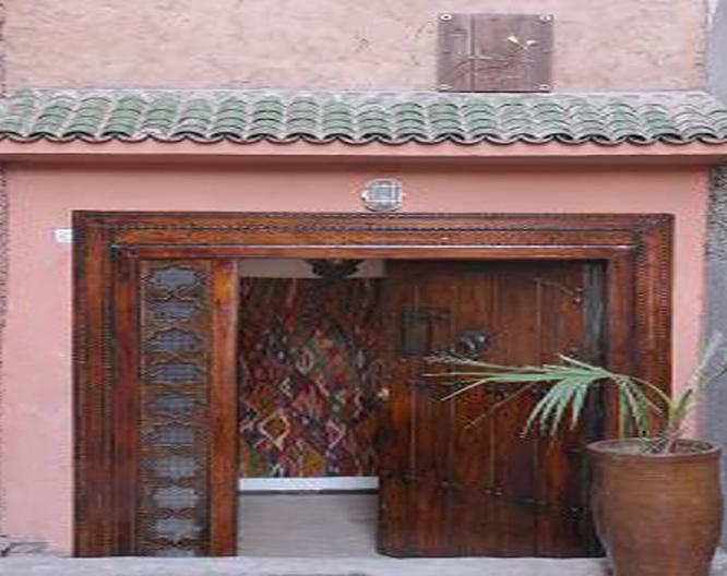 Riad Nerja - Außenansicht