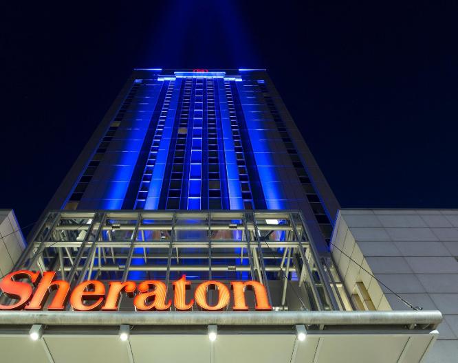 Sheraton Bucharest Hotel - Außenansicht