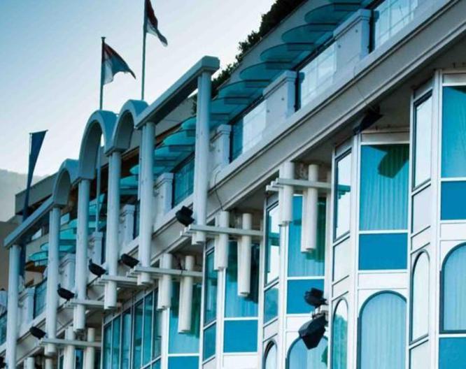 Hotel Port Palace - Außenansicht