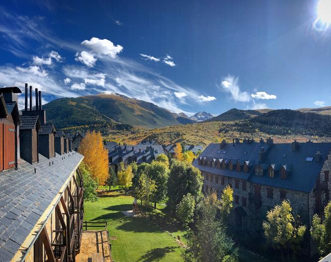 Apartamentos SNÖ Vall de Boi - Außenansicht