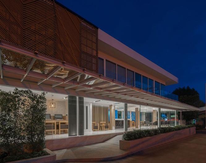 The Beachfront Hotel Phuket - Außenansicht