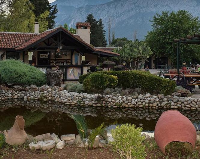 Berke Ranch Hotel - Außenansicht