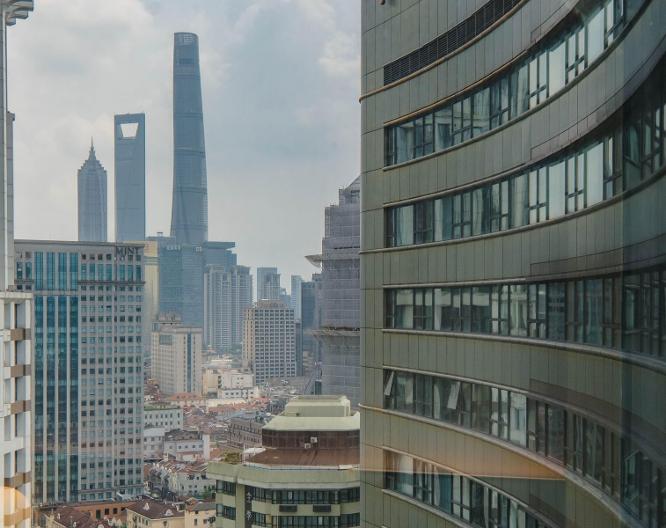 Holiday Inn Shanghai Nanjing Road - Außenansicht