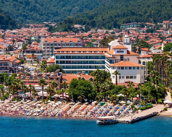 L' Etoile Beach Hotel - Vue extérieure