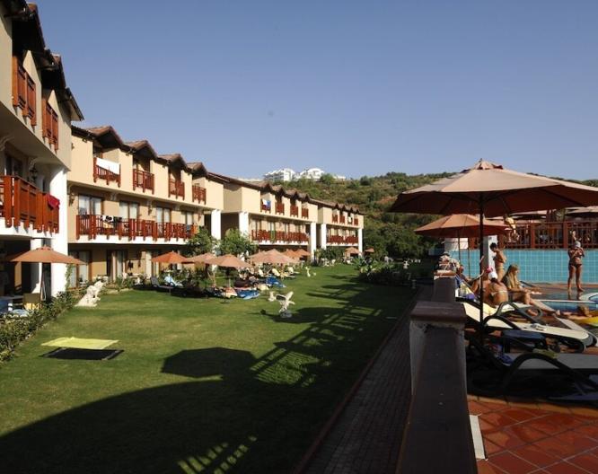 Noxinn Club Hotel - Außenansicht